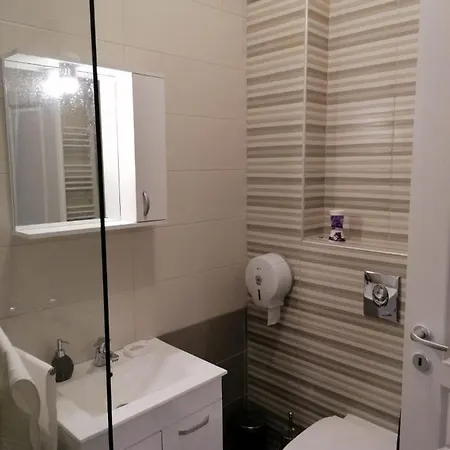 Seaview Apartament *